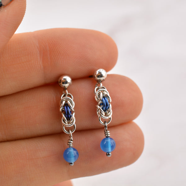 SALE: Minimalist Silver & Blue Byzantine Chainmaille Earring