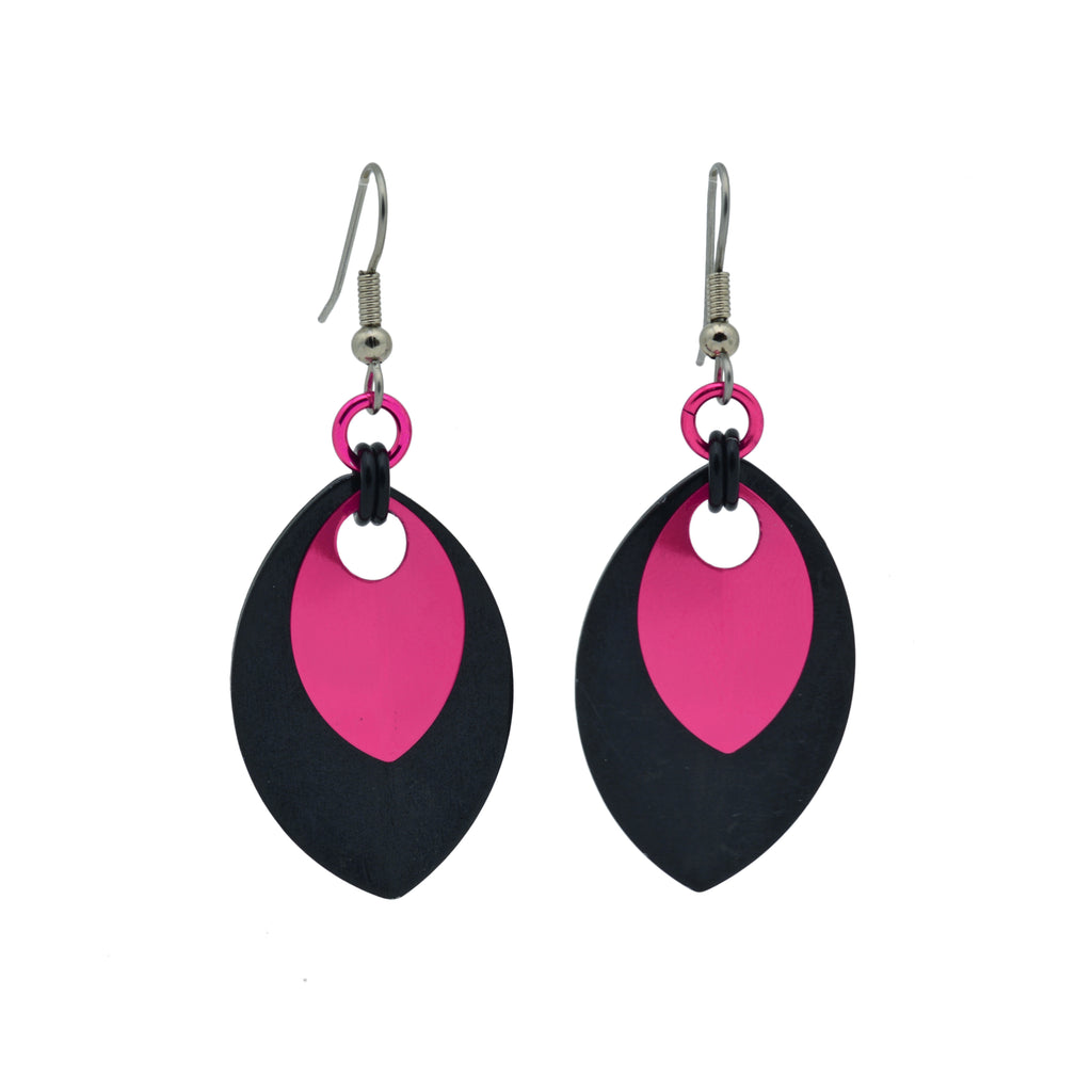 https://www.rebecamojica.com/cdn/shop/products/CL-E-1015-blk-hotpink-MAIN_1024x.jpg?v=1606872646